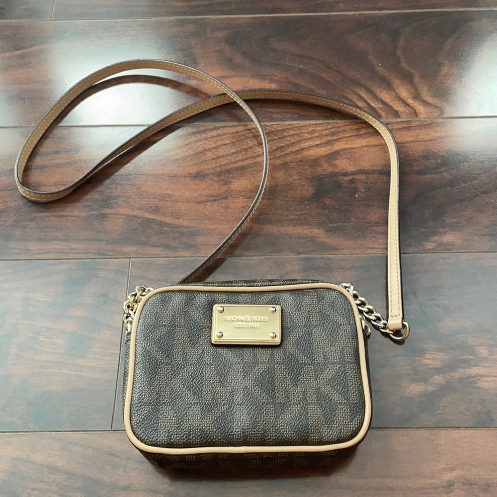 Michael Kors Mini Crossbody